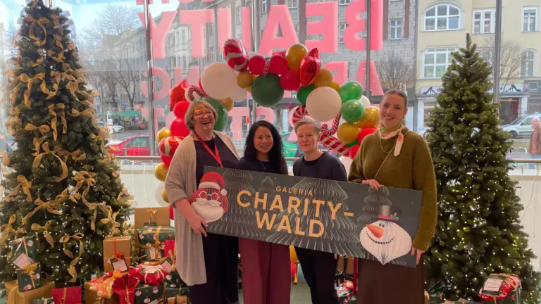 Kleine Wünsche, große Freude – Mit der GALERIA Charity-Wald-Aktion gemeinsam Freude schenken